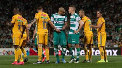 La vuelta a las canchas en México se hará por etapas.