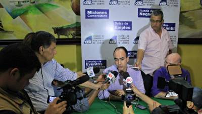 Emín Abufele y Pedro Barquero, representantes de la CCIC, hablaron sobre las ventajas de la prórroga.