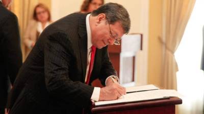 José Luis Merino, es el actual viceministro para la Inversión y Financiamiento para el Desarrollo de El Salvador y diputado del Parlamento Centroamericano (Parlacen).