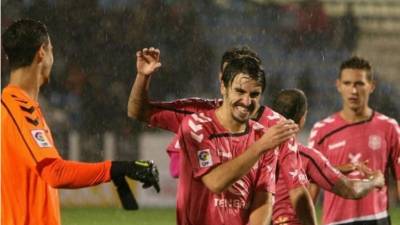 Jugadores del Tenerife celebrando el triunfo contra la Ponferradina.