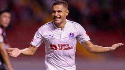 Rojas es el tercer goleador histórico de Olimpia, solo atrás de Wilmer Velásquez (196) y Denilson Costa (99).