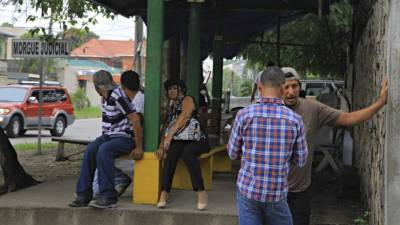 Los parientes del ciudadano guatemalteco llegaron ayer a reclamar sus restos mortales.