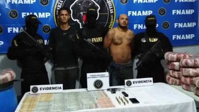 Los capturados fueron remitidos a los juzgados con las evidencias decomisadas.