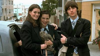 Casi dos décadas han pasado desde que el éxito de Disney llegara a los cines; mira que hacen ahora algunos de los actores principales de la historia.