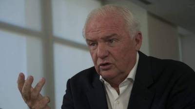 El comentarista labora actualmente en la compaía televisora Fox Sports.