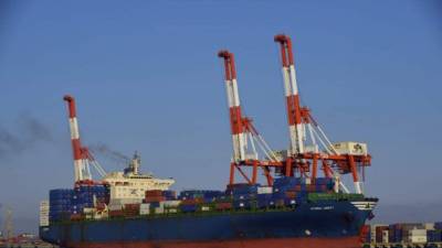 El presidente Donald Trump, en un tuit que publicó a primera hora de ayer, calificó la decisión de la OMC como una “linda victoria” y afirmó que la Unión Europea “durante muchos años ha tratado muy mal a Estados Unidos en materia de comercio”. Imagen referencial de archivo.