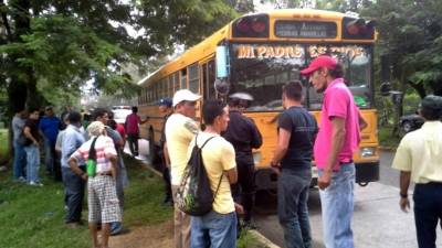 El cuerpo de ayudante quedó sin vida en el interior de la unidad.
