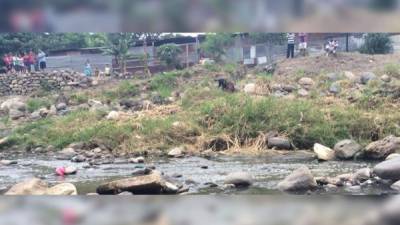 Cadáver de un hombre encontrado en río.