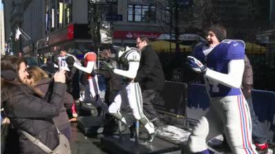 La fiebre del Superbowl se apoderó de Nueva York el miércoles con la inauguración, cerca de la conocida plaza Times Square, del 'Boulevard Superbowl'.
