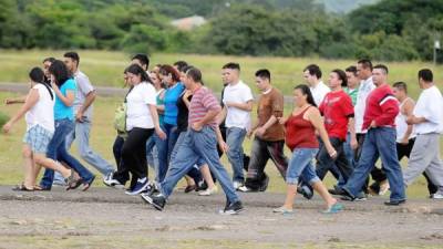 Estados Unidos ha deportado por vía aérea a 33.225 hondureños, mientras que México ha hecho lo mismo, por vía terrestre, con 38.283.