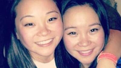 Ninguna de las dos sabía que tenía una hermana gemela idéntica, hasta hace menos de dos años.