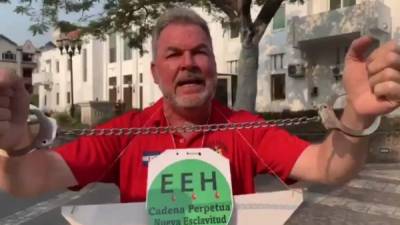 En noviembre del 2011, el empresario hondureño también realizó una huelga en contra de EEH que duró alrededor de siete días.