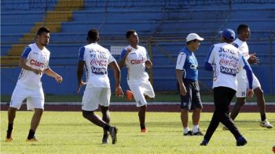 La Selección de Honduras realizó el último entrenamiento antes de viajar a El Salvador para jugar contra los cuscatlecos. Foto Delmer Martínez