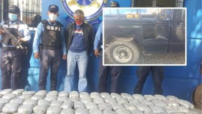 Los agentes policiales inspeccionaron el vehículo hasta hallar la droga oculta.