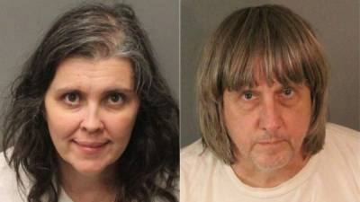 David Allen Turpin y Louise Anna Turpin luego de su arresto en Perris, California.