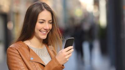 Sam atenderá tus consultas desde el Facebook Messenger de forma clara y rápida.