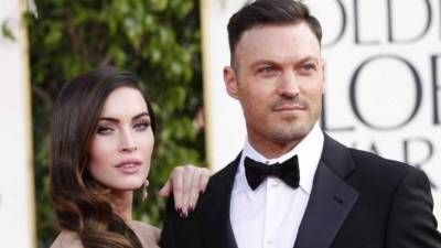 Megan Fox habría dejado a su esposo, Brian Austin Green, y andaría con un rapero más joven que ella.