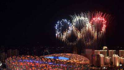 Con una fiesta espectacular desarrollada en el Estadio Nacional, se dio el puntapié de la cita olímpica invernal.