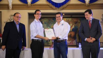 El Honduras Start Up premió a los jóvenes emprendedores que presentaron proyectos tecnológicos, con lo cual se busca fomentar el desarrollo tecnológico en el país.