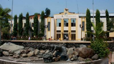 La toma de posesión está programada paras las 5:30 pm en la plaza pública.