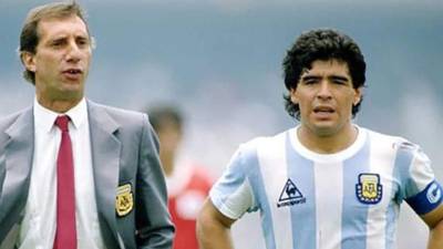 Carlos Bilardo se enteró de la muerte de Diego Maradona al ver el documental sobre su vida.