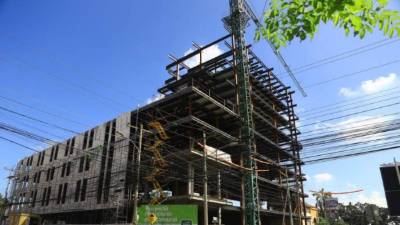 La construcción del hotel Aloft en el barrio Río de Piedras está avanzada en un 50%.Fotografía diario La Prensa.