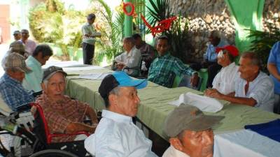 Los asilos son frecuentemente inspeccionados también por autoridades municipales.