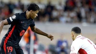 Lamine Yamal anotó un golazo, pero no le ajustó para evitar la caída del Barcelona ante el AS Mónaco.