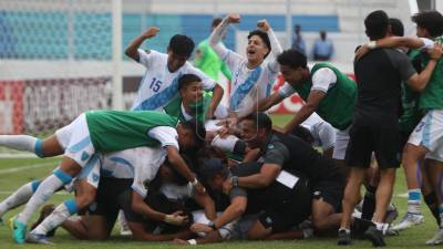 Guatemala celebró por todo lo alto el pase a cuartos de final del Premundial Sub-20 de Concacaf.