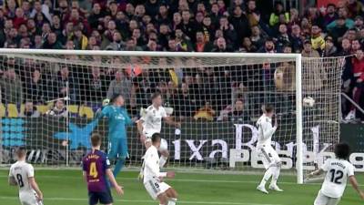 Sergio Ramos dejó pasar el disparo de Malcom porque pensó que iba fuera.