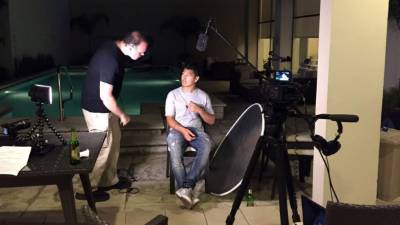 Ethan Steinman asegura que Roger Espinoza no es un típico famoso, es muy distinto.