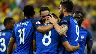 View on Eiffel tower at sunset, Paris, France