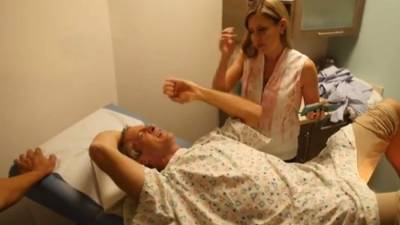 El cómico video de la pareja estadounidense se ha viralizado en la red.