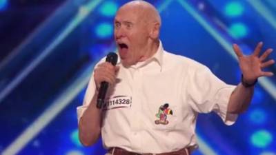 John Hetlinger es un jubilado ingeniero en la industria aeroespacial.