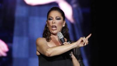 Isabel Pantoja cobrará unos 111,000 dólares por concierto.