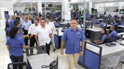 El alcalde Armando Calidonio visitó las modernas oficinas en Jardines del Valle, donde funcionan cuatro unidades.
