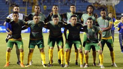 El Social Sol arrancó el campeonato con un empate 0-0 contra el Real España. Foto Delmer Martínez