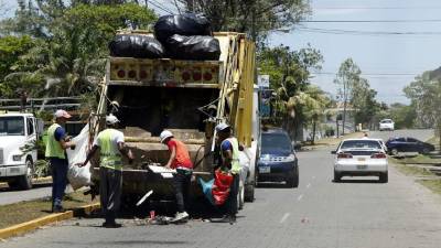 Por varias semanas, el servicio de recolección de basura estuvo detenido en La Ceiba. Foto: Esaú Ocampo