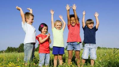 El aire puro y limpio protege a los niños de enfermedades como la bronquitis.