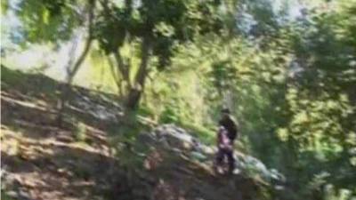 En los bordos de Bermejo en la colonia Las Brisas de San Pedro Sula fue encontrado el cuerpo sin vida de la fémina.