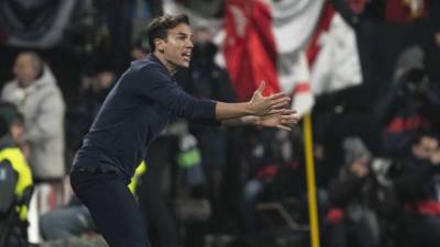 Iñigo Pérez es el técnico del Rayo Vallecano de la primera división de España.