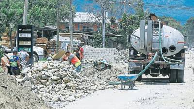 <b><span class=mln_uppercase_mln>Proyecto.</span></b> La alcaldía está pagando la deuda de L38 millones por la construcción del bulevar.