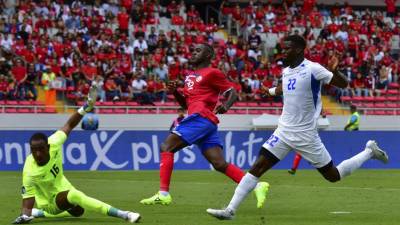 Joel Campbell anotó uno de los dos goles en la victoria de Costa Rica ante Martinica.