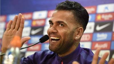Alves ha asegurado que revelará su futuro después de la final de la Champions.