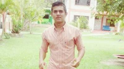 El fallecido es Roberto Carlo Molina (23).