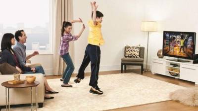 Esos juegos implican a todo el cuerpo en una actividad física interactiva.