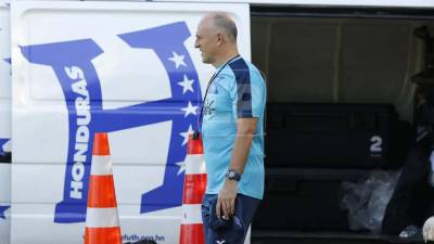 Fabián Coito no seguirá más como entrenador de la selección de Honduras.