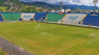 El Estadio Nacional de Tegucigalpa tiene un aforo de 35,000 aficionados.