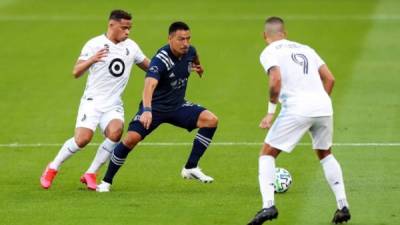 Roger Espinoza fue titular en la dura eliminación del Sporting Kansas City ante Minnesota United.