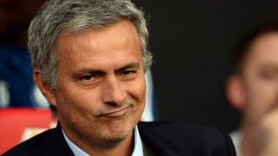 El técnico de los Blue's, expresó su contento por la decisión del ex del Barcelona al Chelsea.